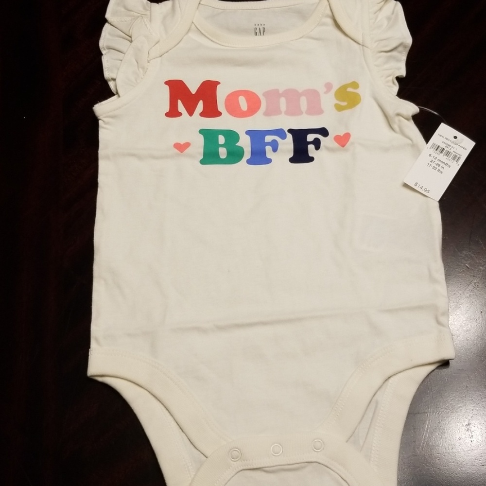 Baby gap onesie